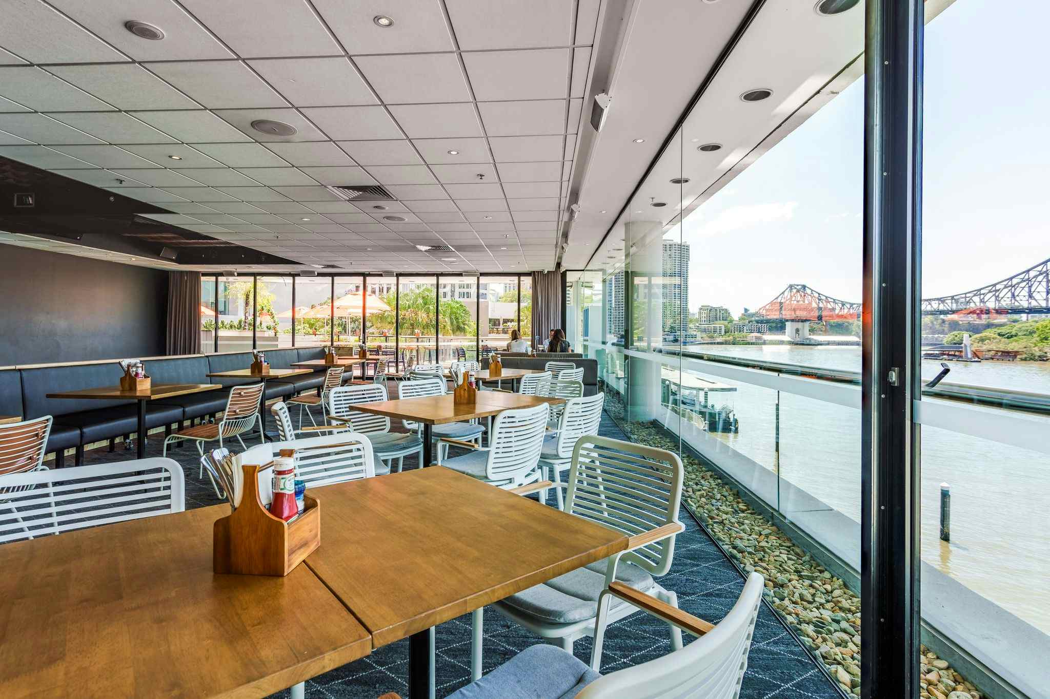 Hire Waterline, Friday's Riverside, Brisbane City • HeadBox